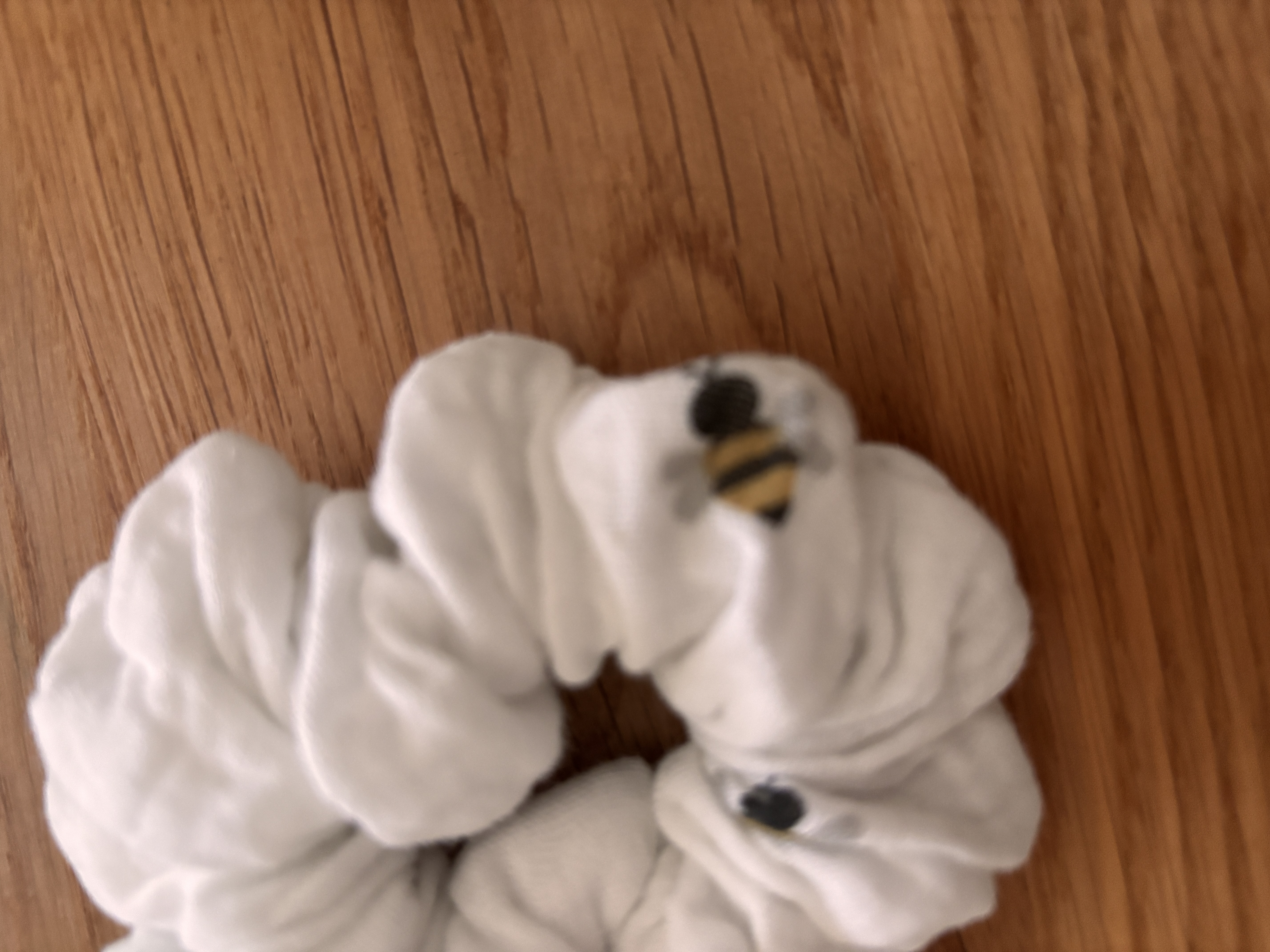 Scrunchie Honey Bee