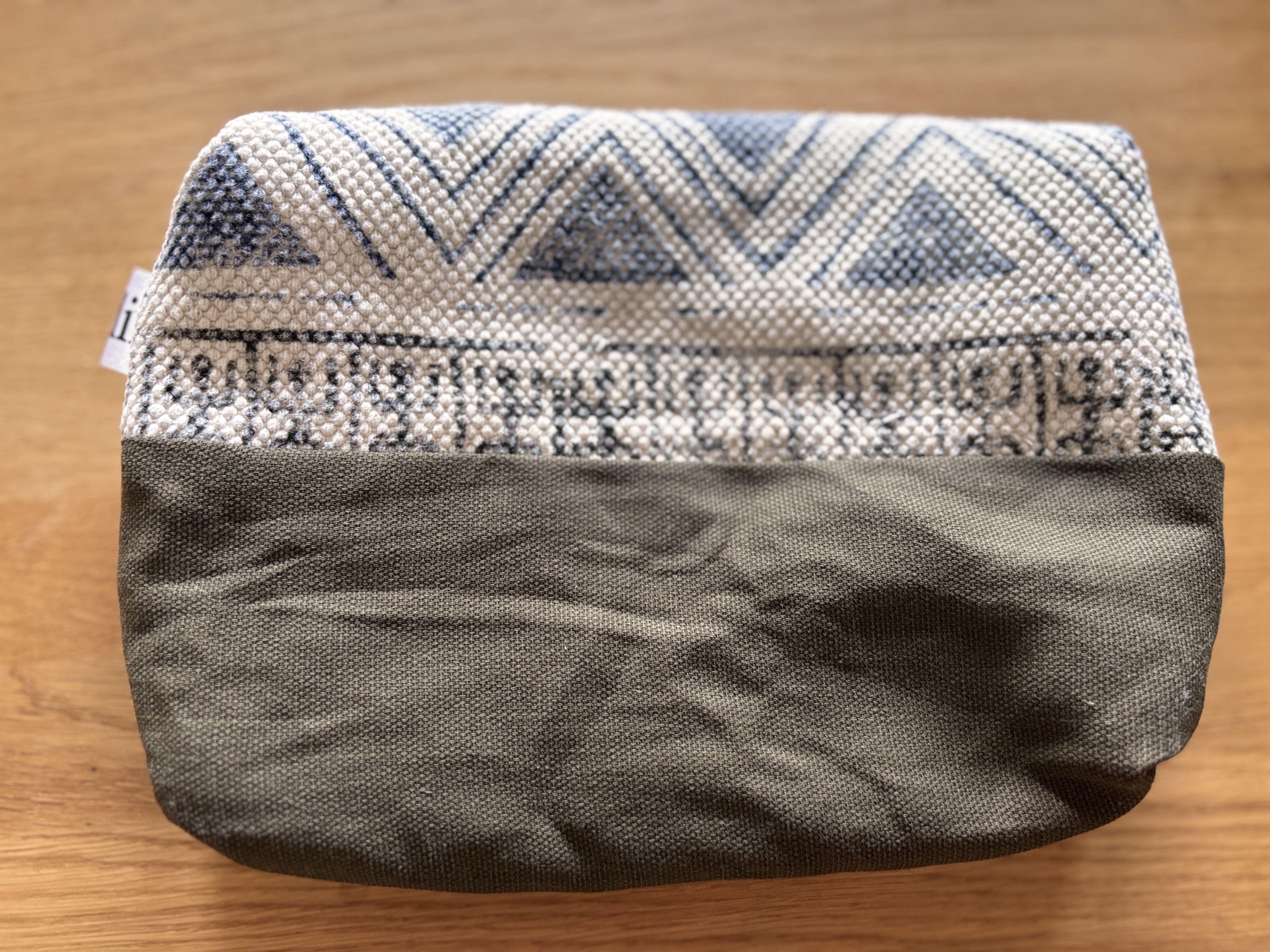 Pouch small
